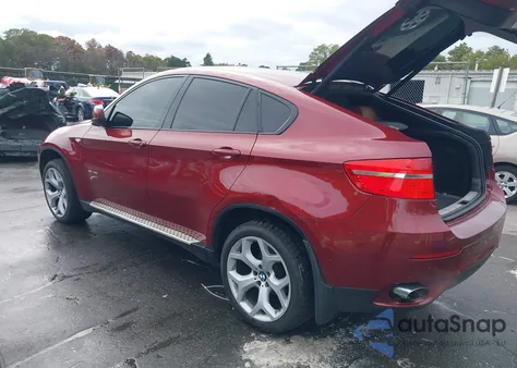 2010 BMW X6 xDrive35I z USA, uszkodzony, nr VIN 5UXFG4C51AL225563